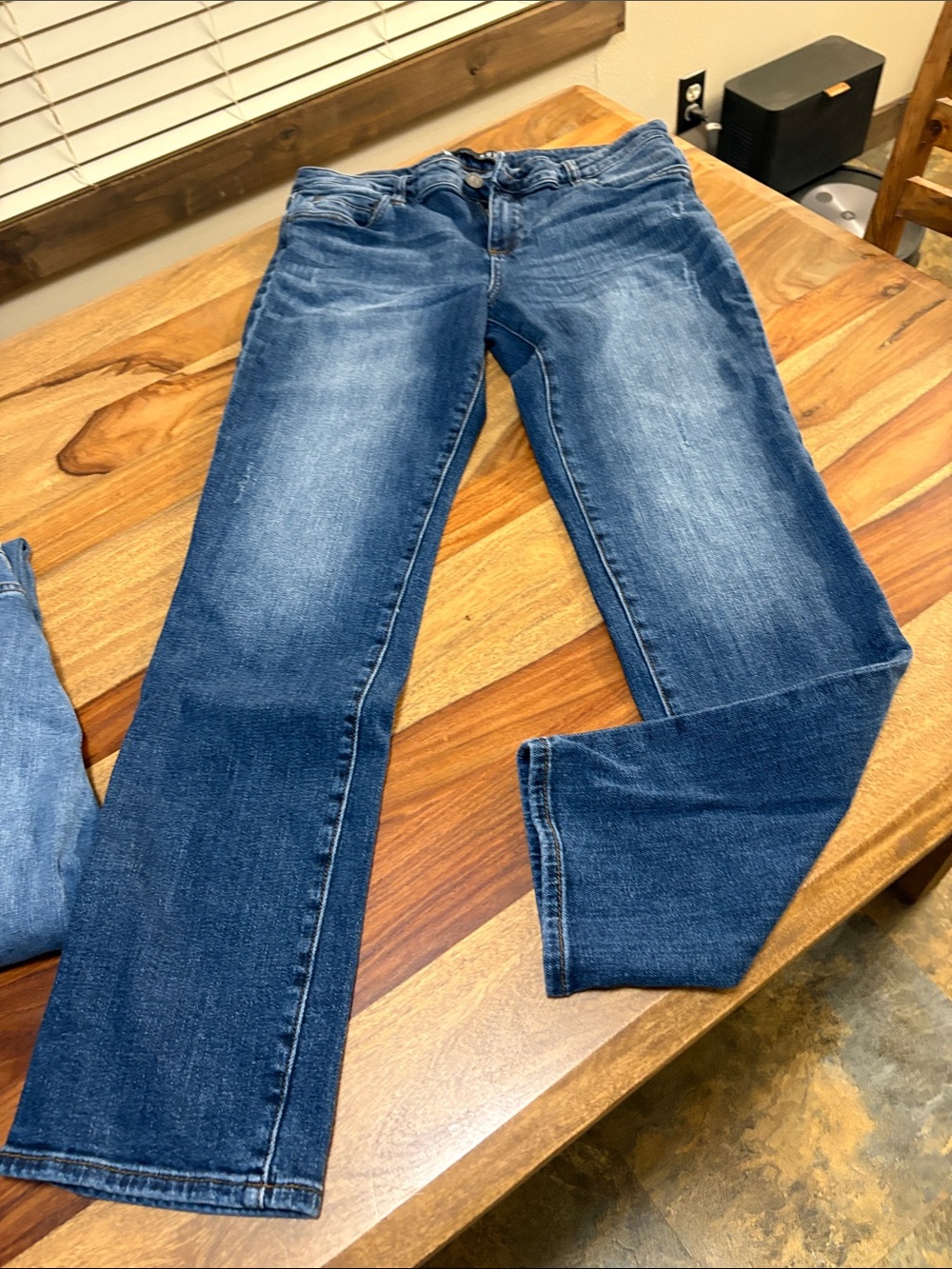 Kut from the Kloth Medium Blue Straight Leg Jeans
